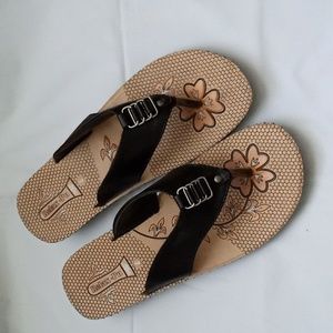 344 Relax-Pu Mac Black Leather Slippers Size 7